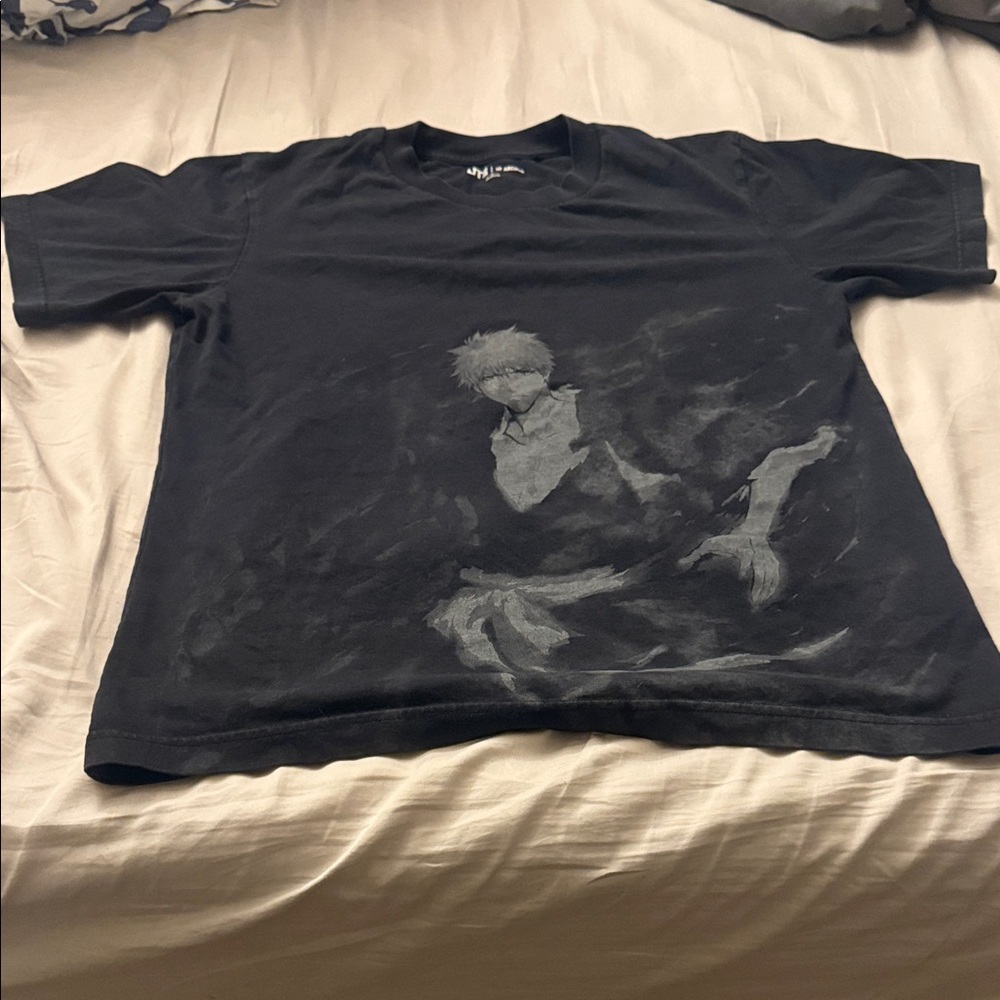 Uniqlo Black Graphic Short Sleeve Tee